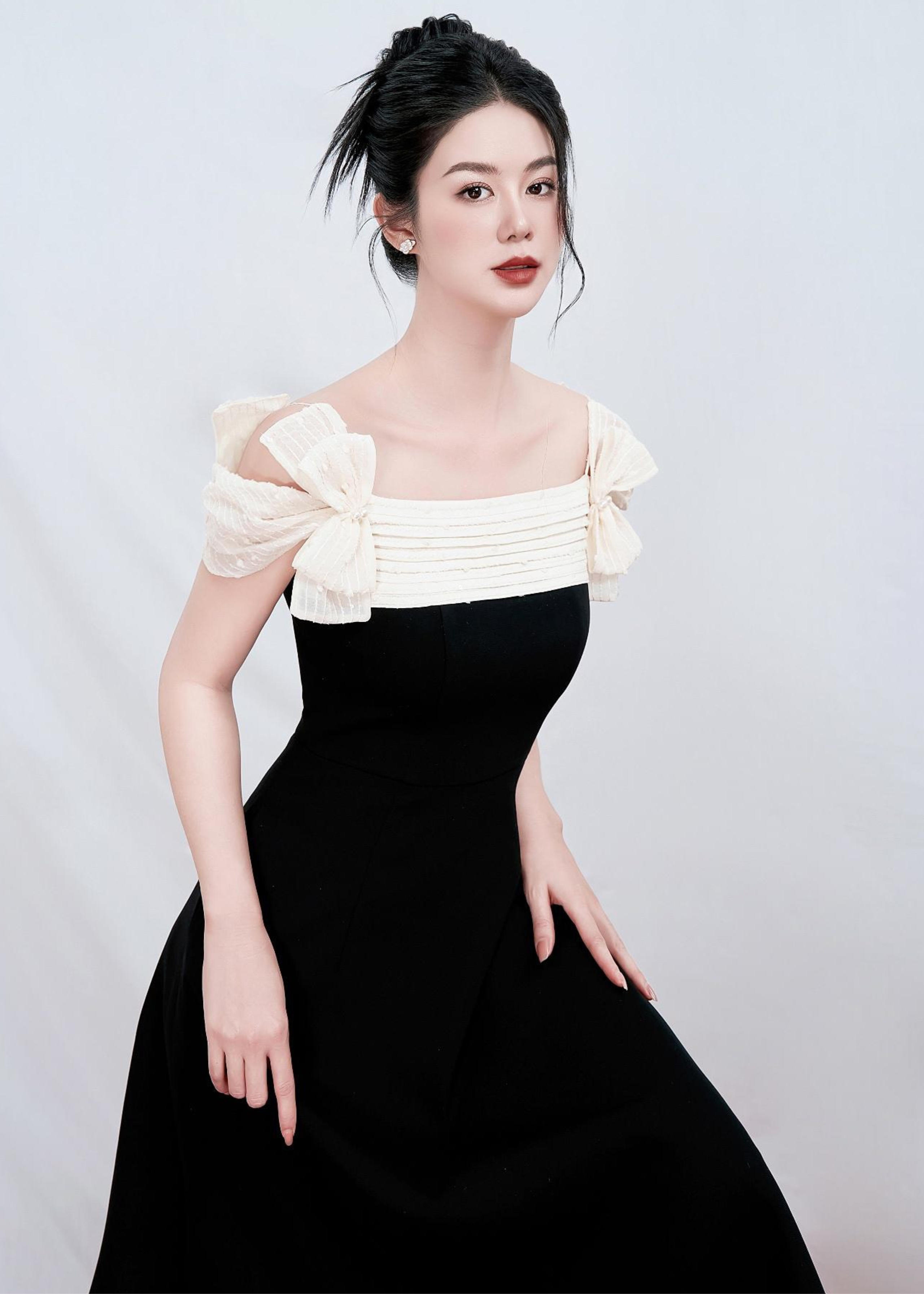 Minda Dress