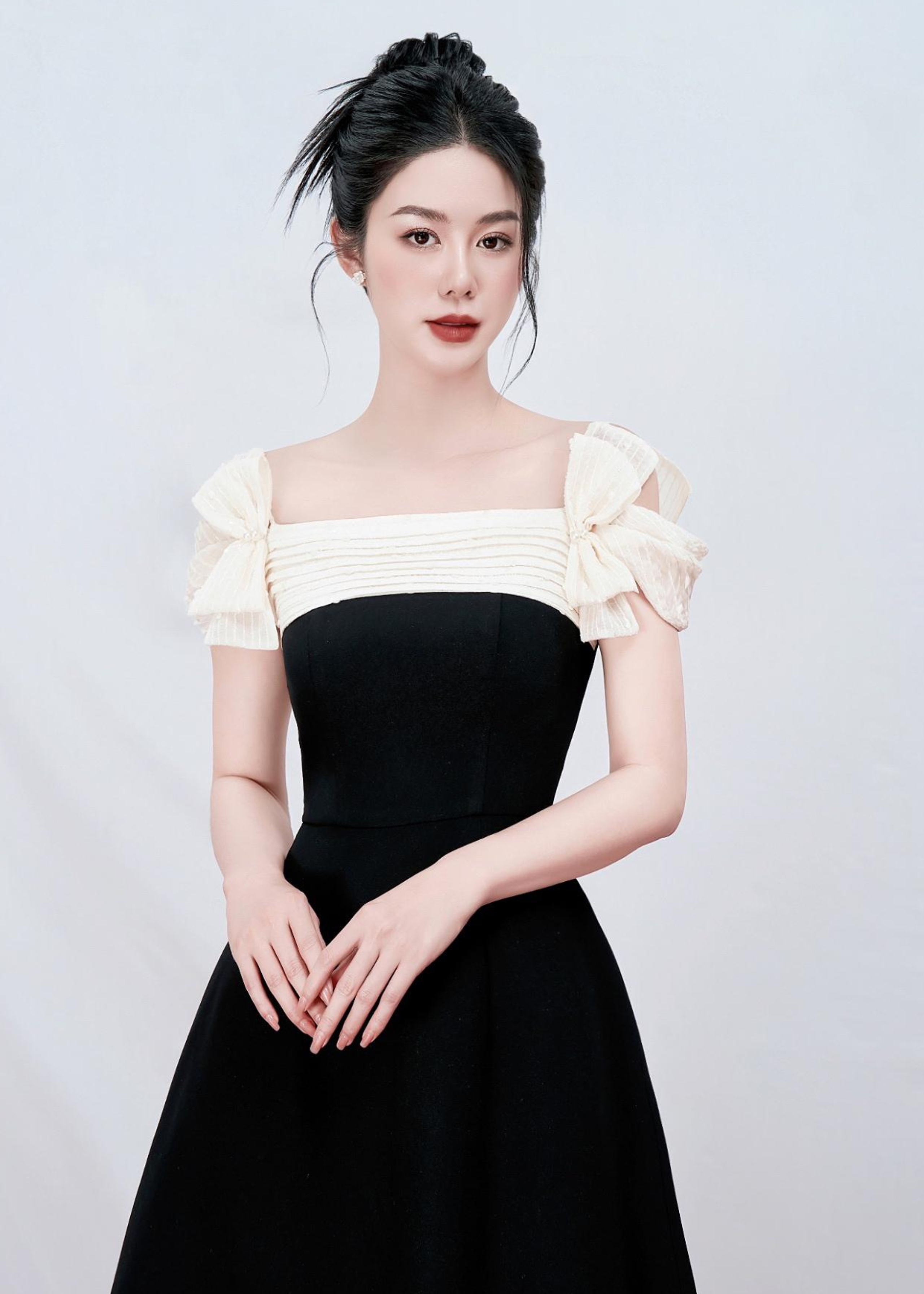 Minda Dress