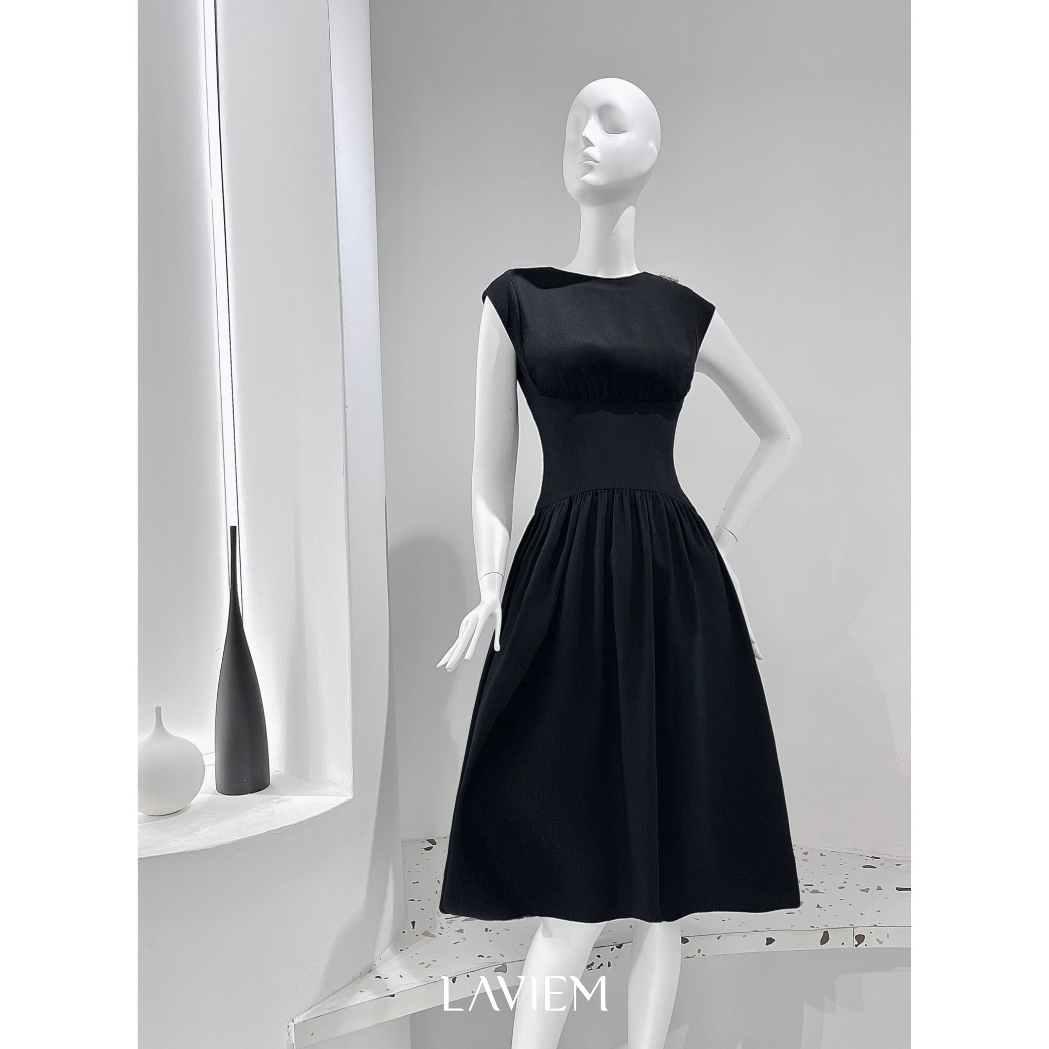 BLACK NILA DRESS - 6